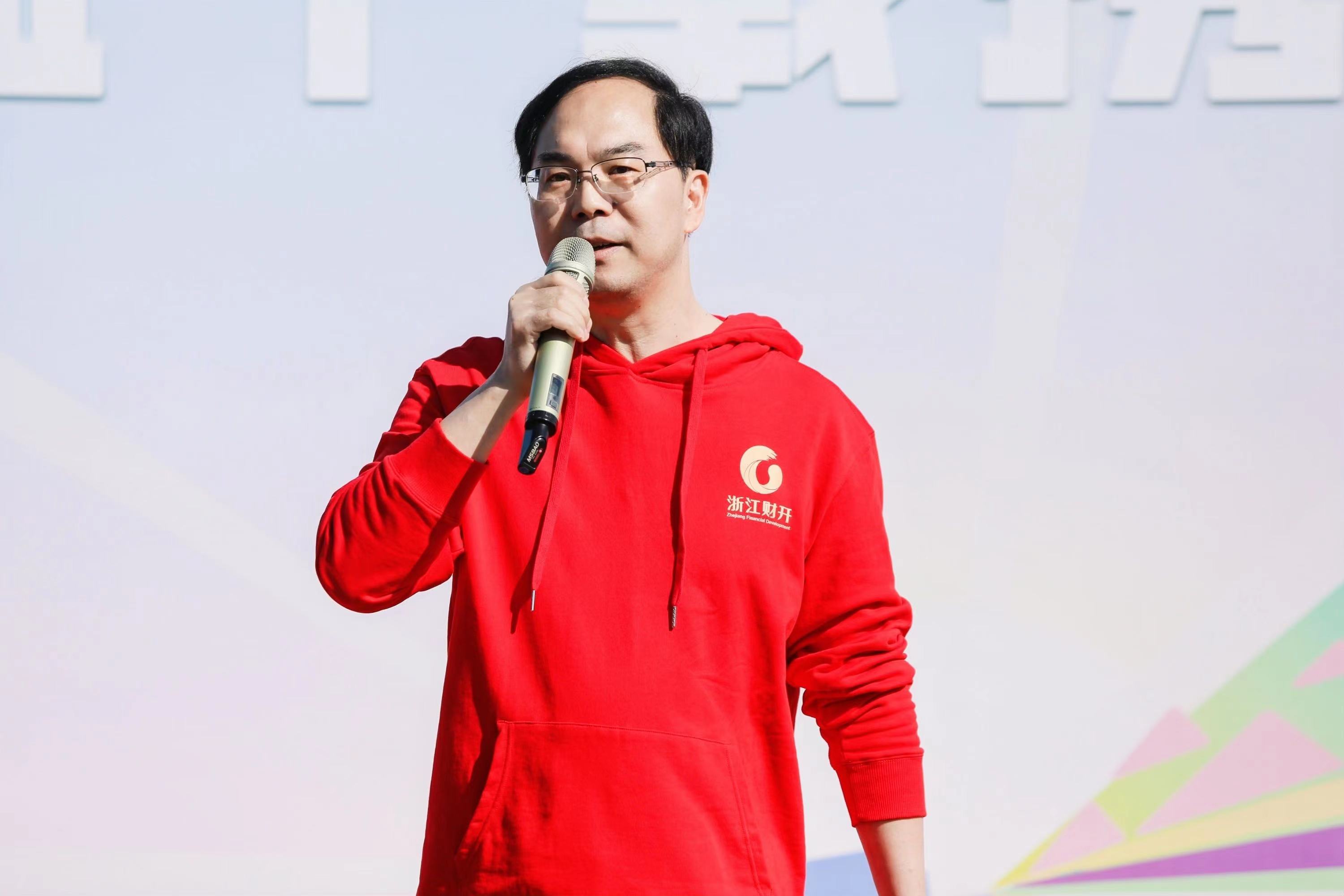 章书记.jpg 章书记.jpg