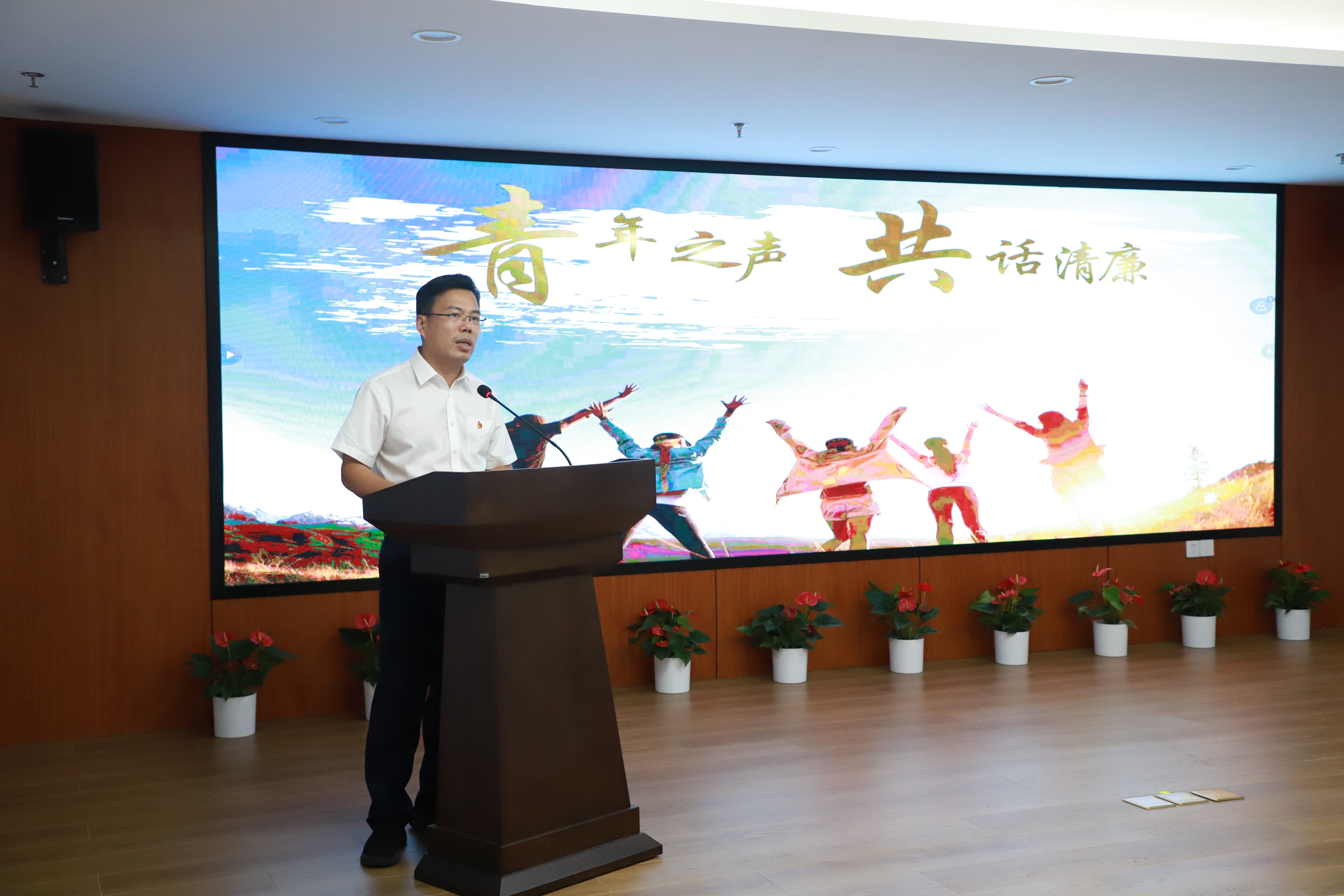 李卫星.JPG