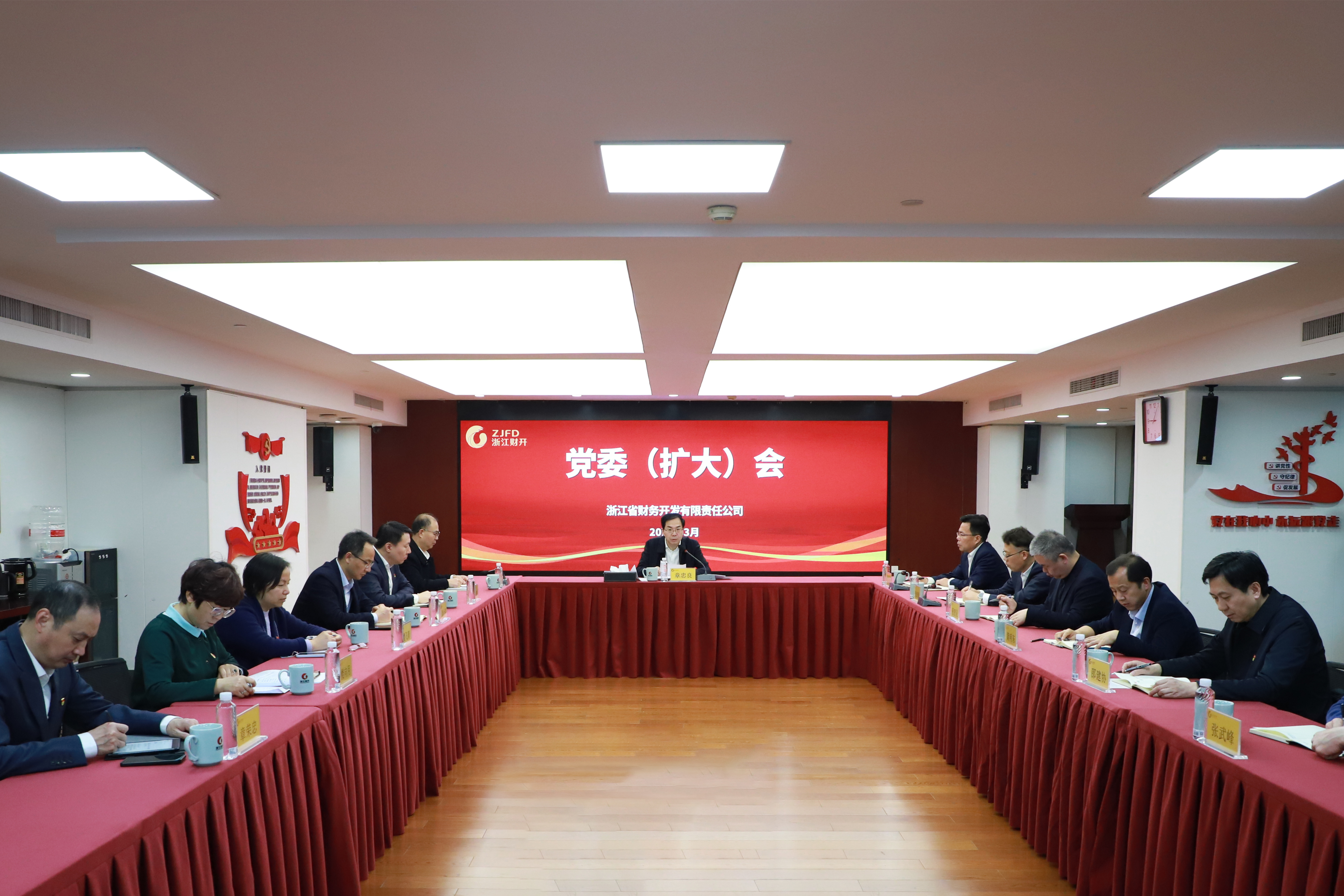 P过.jpg P过.jpg